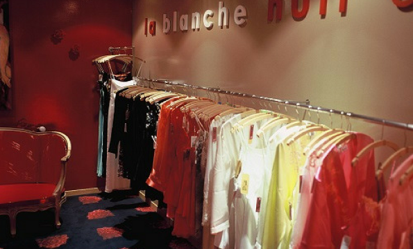 Boutique Nuits Blanche 20 chez BOUTIQUE NUIT BLANCHE Lausanne