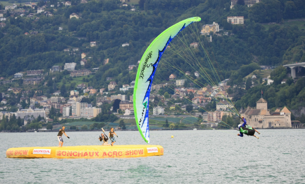 Acro Show | Glace ou fruit Caline® offert à l'ACRO SHOW (Villeneuve)